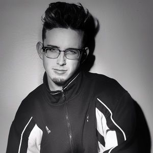 Meet your Posher, Cameron